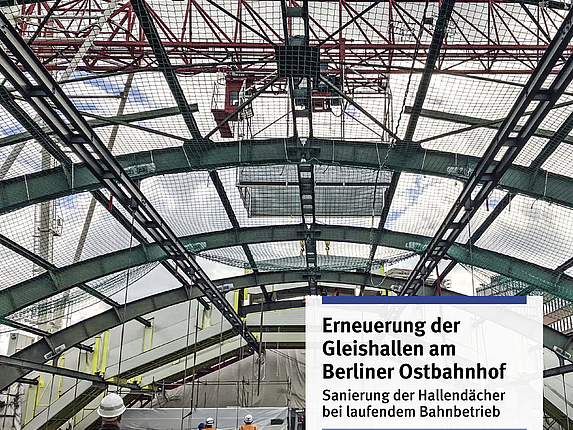 Titelseite der Zeitschrift BauPortal 4/2022 mit den Gleishallen am Ostbahnhof