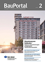 Titelseite der Ausgabe BauPortal 2-2026, die als Titelmotiv das zum Hotel umgebaute Getreidesilo von Kellogg's zeigt und weitere Themen im Kasten ankündigt. 