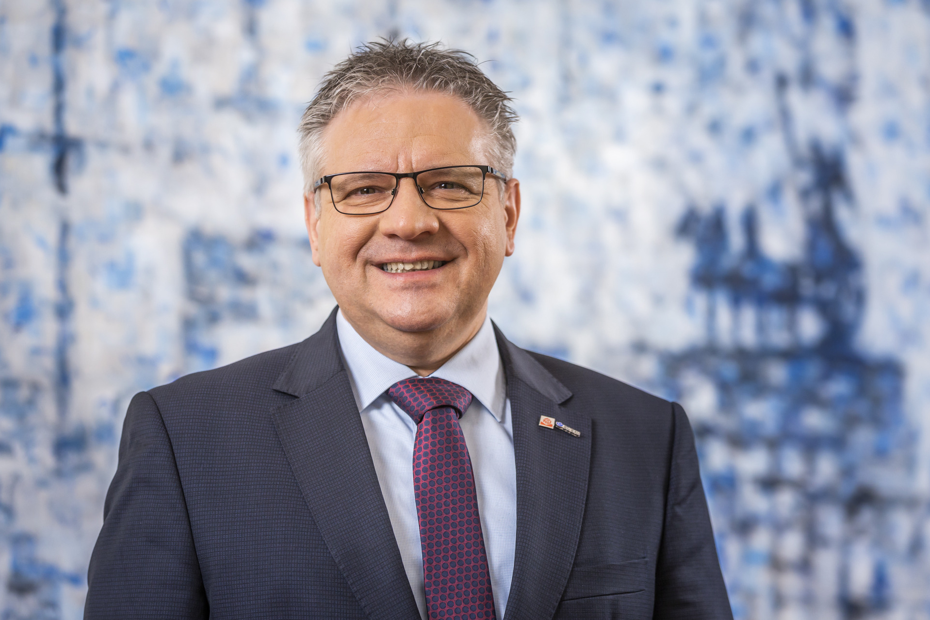 „Als Selbstverwaltung liefern wir wichtige Impulse und können die Präventionsangebote der BG BAU mitgestalten.“ Mathias Neuser, Versichertenvertreter, Vorsitzender des Vorstands, IG BAU Mathias Neuser, Versichertenvertreter im Vorstand der BG BAU